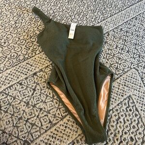 J. Crew Green One Shoulder one piece Swim SZ 6 NWT